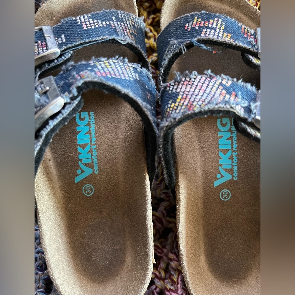 VIKING Kids Banff Slip-On Slides in Geo Denim - Picture 3 of 5
